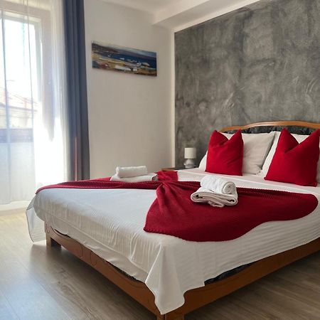 Rooms Valentino Porec Esterno foto
