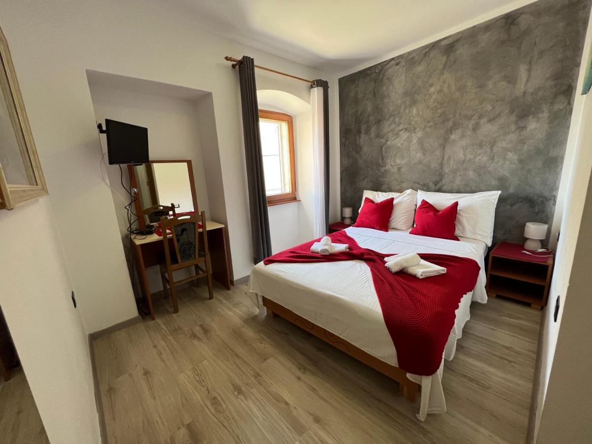 Rooms Valentino Porec Esterno foto